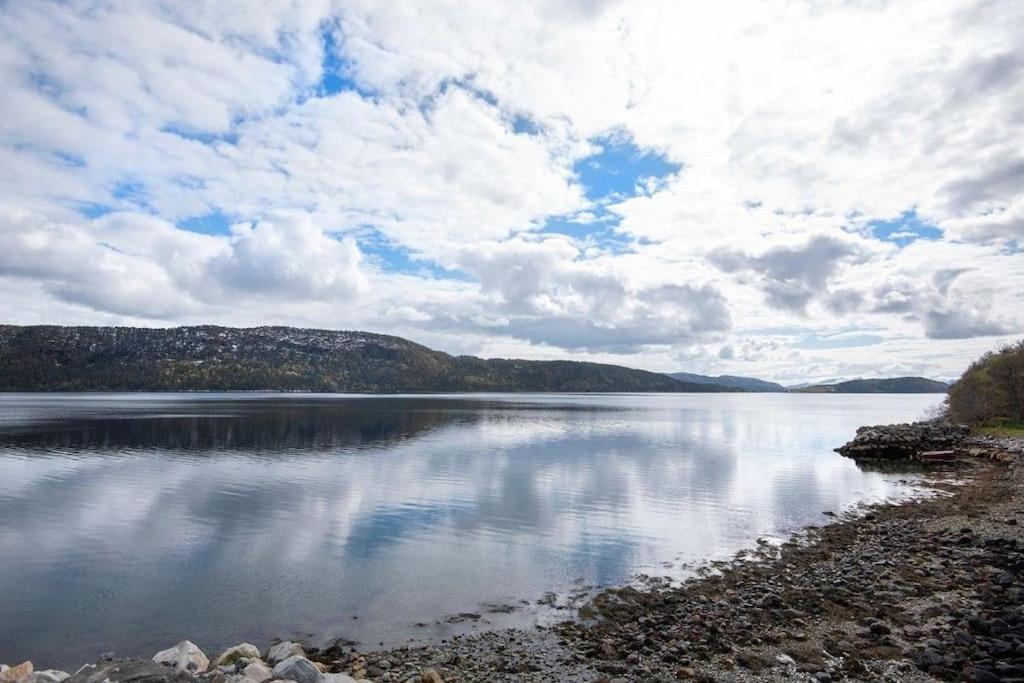 Helt Ny Rorbu Pa Slyngstad I Alesund Kommune Buitenkant foto