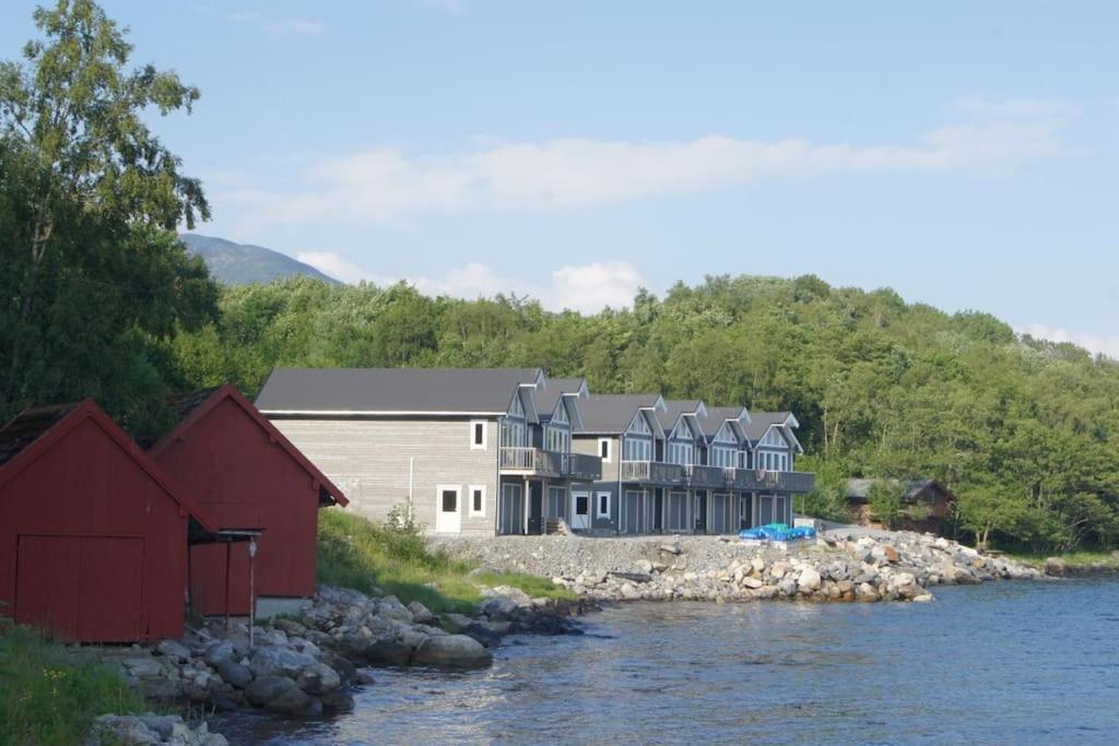 Helt Ny Rorbu Pa Slyngstad I Alesund Kommune Buitenkant foto